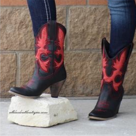 Very Volatile Rio Grande Cowgirl Boots Black/Red - Picture 6 of 7